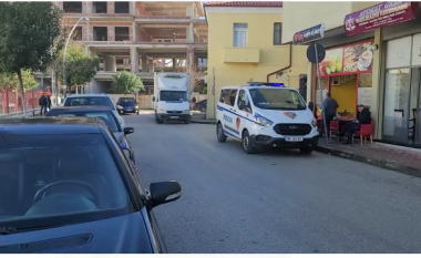 Plagosi me thikë partnerin e dehur për 8 Mars,  arrest shtëpie për nënën e 3 fëmijëve në Fier