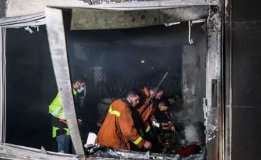 Zjarr në një kamp refugjatësh në Gaza, 21 të vdekur, mes tyre 10 fëmijë