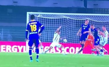 Danilo bën “portierin” dhe arbitri me VAR nuk ndërhyjnë, Verona publikon pamjet e penalltisë së pastër (VIDEO)