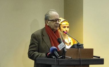 Ismail Kadare nderohet me titullin “Qytetar Nderi” në Tetovë: Çaste të tilla janë shumë të rralla në jetën e një shkrimtari