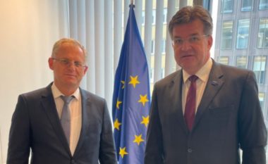 Zëvendëskryeministri i Kosovës niset për në Bruksel, do të takohet me Lajçakun