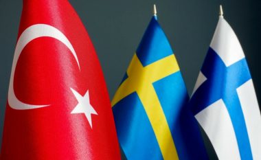 Turqia: Suedia dhe Finlanda kanë bërë përparime drejt anëtarësimit në NATO