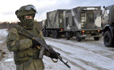 Trupat ruse kryejnë stërvitje taktike në Bjellorusi