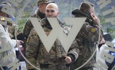 Koreja e Veriut mohon se ka furnizuar me armë grupin rus Wagner