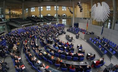 Deputetët gjermanë njëzëri fajësojnë Serbinë për situatën në veri të Kosovës