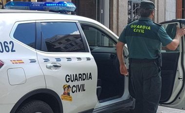 Përfitoi nga vetëvrasja e një polici për t’u arratisur nga gjykata, arrestohet 46-vjeçari shqiptar në Spanjë