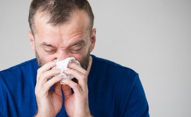 Pse disa njerëz nuk preken asnjëherë nga gripi