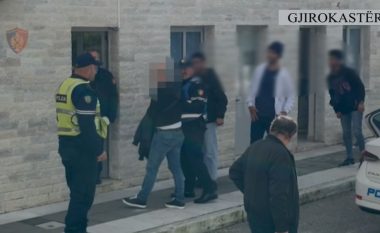 Po transportonte 3 emigrantë të paligjshëm, arrestohet 45 vjeçari në Gjirokastër