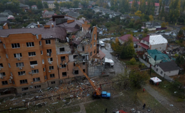 Putini nuk gjen qetësi pas humbjes së Khersonit, nis bombardimet intensive në rajon