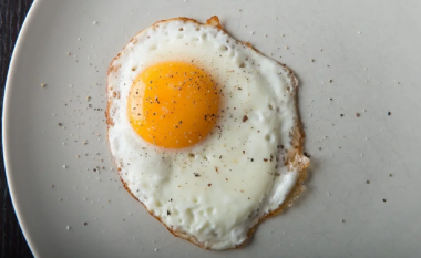 Gjashtë përfitime të rëndësishme të ngrënies së vezëve
