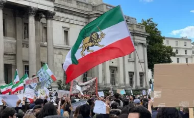 Si protestuesit iranianë demaskuan lojën e vjetër të regjimit “Përça dhe sundo”