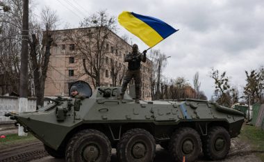 Çfarë po u mëson lufta në Ukrainë ushtrive Perëndimore?