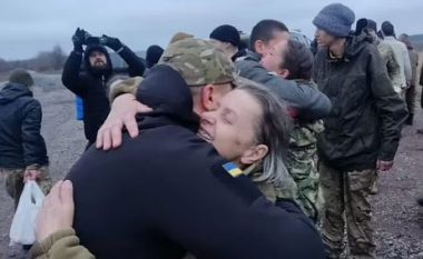 Rusia dhe Ukraina shkëmbejnë të burgosurit në ditën e fundit të vitit