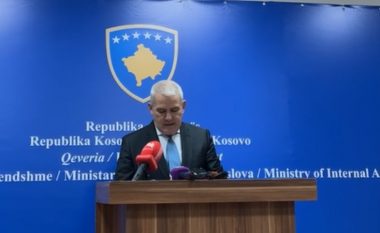 Situata në veri të Kosovës, Sveçla: Nëse KFOR-i nuk vepron, ne do t’i heqim barrikadat