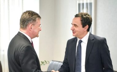 Pas bisedimeve me Vuçiç, Lajcak në Prishtinë, takim me Kurtin
