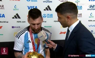 VIDEO/ “Shiko sa e bukur është, a e di sa do ta puth?”, Messi u dashurua me trofeun e Botërorit!