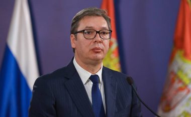BE liberalizoi vizat për Kosovën, Vuçiç: Nuk firmos kapitullimin e Serbisë, po inkurajojnë qëndrimet e Kurtit