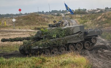 Britania do t’i dërgojë tanke Ukrainës, reagon Kremlini: Do t’i djegim