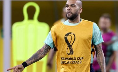 Telashe për Dani Alves, futbollisti arrestohet nga policia spanjolle