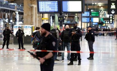 Sulm me thikë në një stacion hekurudhor në Paris, 6 të plagosur