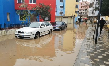 Përmbytjet, si paraqitet  situata e e rrugëve në qarkun Shkodër