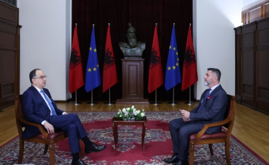 “Do jem mbi palët”, Presidenti Begaj: Forcat politike të mos e shohin si armike njëra-tjetrën