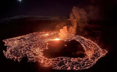 VIDEO/ Shpërthen vullkani më aktiv në Hawai, dhuron pamje spektakolare