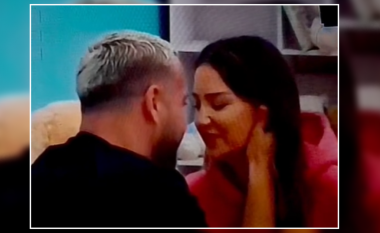 Ndodh puthja? Kiara dhe Luiz “bëhen prindër”, kalojnë momente intime në dhomën e provës (VIDEO)