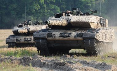 Polonia e para në radhë, tanket Leopard do të dërgohen në brenda disa javësh
