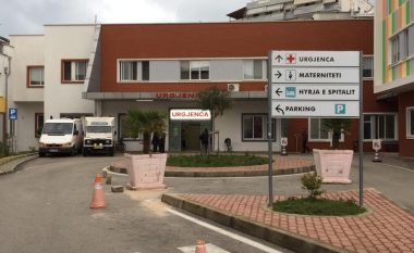 Çfarë ndodhi dy netë më parë në Sarandë, 39-vjeçari shkoi në spital me dëmtime të rënda, asnjë njoftim nga policia (EMRI)