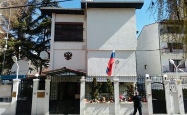 “Ballkani Perëndimor në rrezik nga ndikimet e mundshme të Moskës”, Ambasada ruse në SHkup i përgjigjet Pendarovskit
