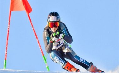 Pas medaljeve në Botërorin U18, Lara Kolturi nderon Shqipërinë edhe në garat për të rritur në ski