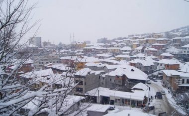 Moti i keq la pa energji elektrike spitalin e Bulqizës, Lura e bllokuar prej 3 ditësh