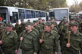 Ukraina: Rusia ka ndaluar rekrutët të largohen nga vendi