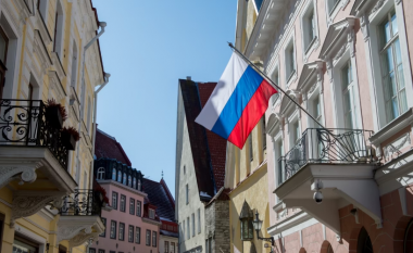 Estonia dhe Letonia kërkojnë largimin e ambasadorëve të Rusisë
