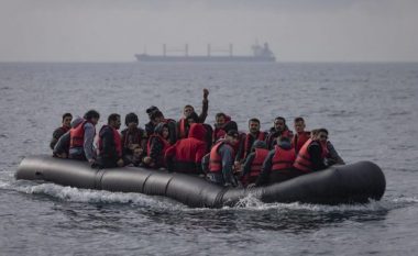 Fluks i lartë i emigrantëve, Italia shpall gjendjen e jashtëzakonshme për 6 muaj