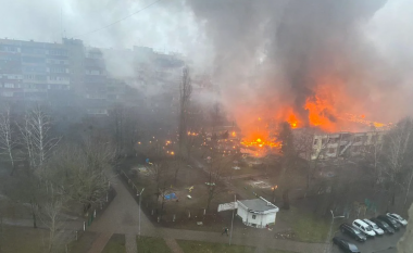 Rrëzohet avioni në qytetin pranë Kievit, ngjarja afër me një çerdhe ku kishte fëmijë