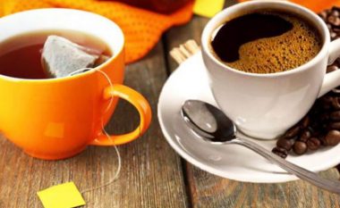 5 arsye pse kafeja mund të jetë më e mirë se çaji, në mëngjes