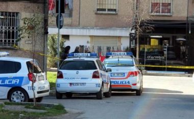 Dyshohet se disa nxënës janë helmuar nga ushqimet që blenë në dyqan, nisin hetimet për pronarin e subjektit në Kavajë