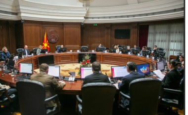 Qeveria e Maqedonisë së Veriut shkarkon nga detyra drejtorin për Ekzekutimin e Sanksioneve