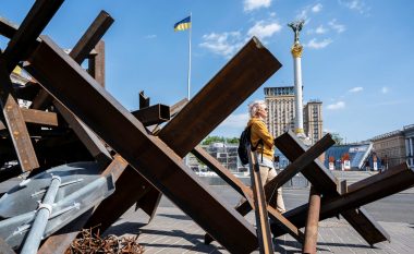 Balonat “misterioze” edhe në Kiev, inteligjenca britanike: Ukraina ka rrëzuar gjashtë