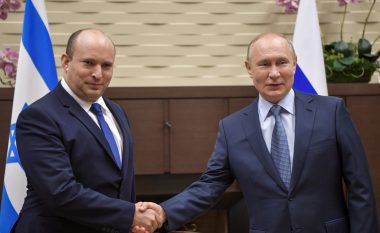 Ish-kryeministri izraelit: Putin më ka premtuar se nuk do ta vrasë Zelenskyn