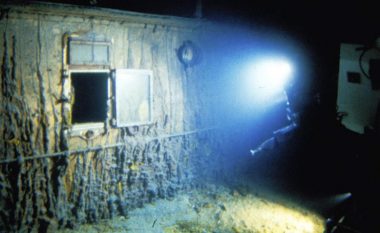 VIDEOLAJM/ Publikohen për herë të parë pamje nga rrënojat e Titanikut pas mbytjes