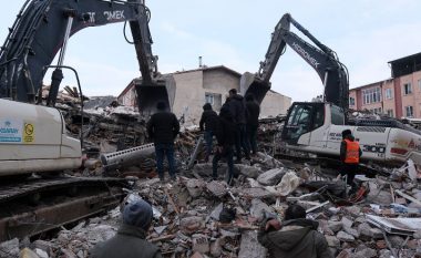 Tërmeti apokaliptik, Turqia vendos të pezullojë kërkimet në Kahramanmaras dhe Hatay