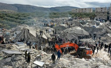 Zyrtari i OKB e pranon: Dështuam të ofrojmë ndihmë pas tërmetit në Siri