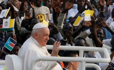 Papa apel njerëzimit: Refuzoni helmin e urrejtjes
