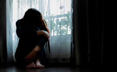 Keqtrajtonte seksualisht mbesat e tij, dënohet me 37 vite burg 53-vjeçari në Selanik