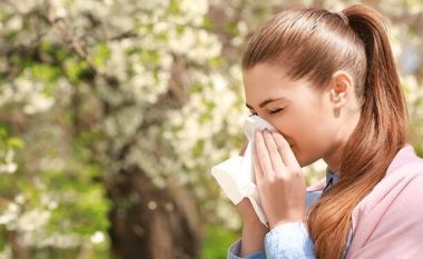 Ngrohja e motit ju rrezikon nga alergjitë, ja shenjat që ju paralajmërojnë