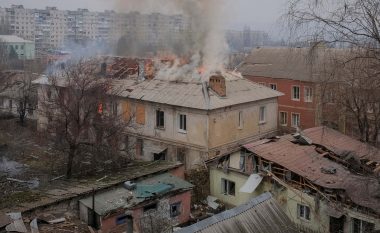 Forcat ukrainase vazhdojnë të rezistojnë në qytetin lindor të Bakhmut