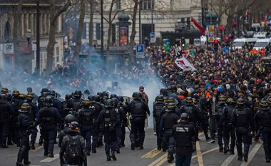 BE e shqetësuar për dhunën në Francë: Po përdoret forcë e panevojshme ndaj protestuesve